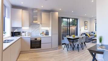 Fridge, microwave, oven, dishwasher