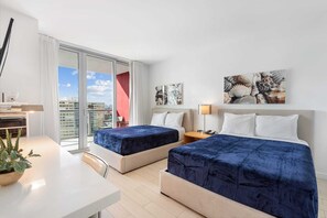 Schreibtisch, Bügeleisen/Bügelbrett, WLAN, Bettwäsche