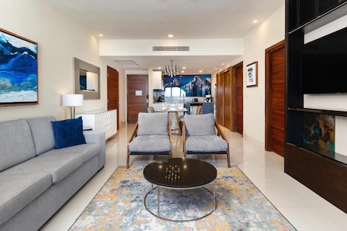 One Bedroom Suite Pool View - Villa La Valencia Beach Resort & Spa Los Cabos

