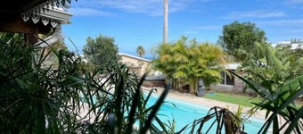 Appartement 35m² Niché Dans un Jardin Tropical Typiquement Réunionnais