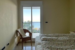 3 chambres, fer et planche à repasser, lit parapluie, Wi-Fi gratuit