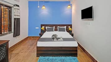 Soundproofing, free WiFi, bed sheets