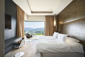 4 chambres, fer et planche à repasser, Wi-Fi, draps fournis