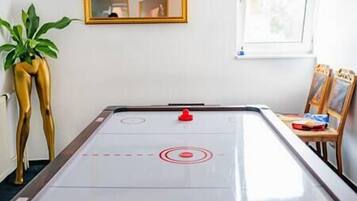 Spielezimmer
