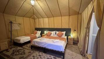 Kamar Triple Deluks | Wi-Fi gratis dan seprai linen