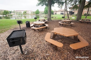 Outdoor dining - Aqua Sol is a fun family adventure! (Winter Garden)