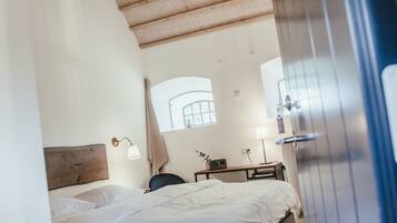 Deluxe Double Room | 1 bedroom, desk, free WiFi