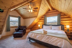 5 bedrooms, iron/ironing board, Internet, bed sheets