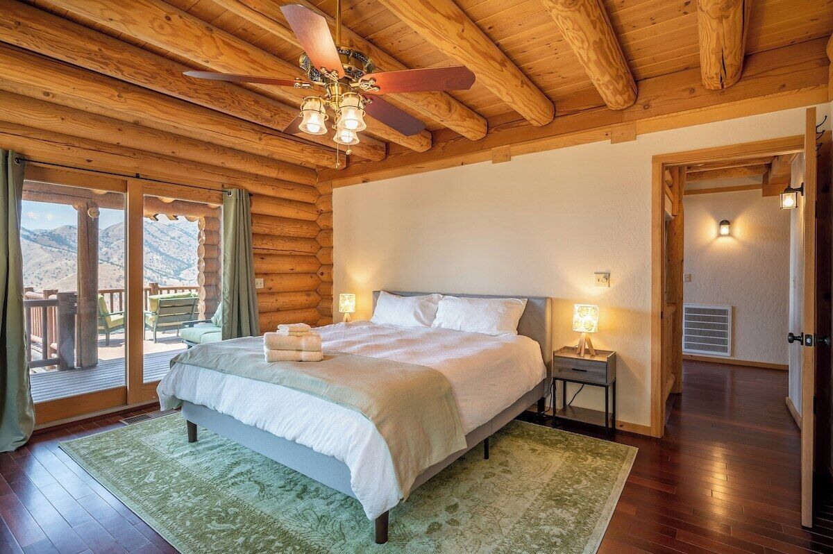 5 soveværelser, strygejern/strygebræt, internetforbindelse, sengetøj