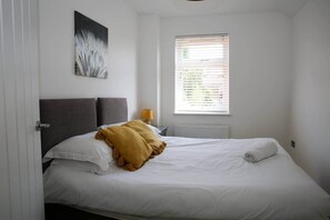 3 camere, ferro/asse da stiro, Wi-Fi gratuito, lenzuola