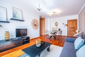 Living area - Accommodation By Caniço VIP (Caniço)