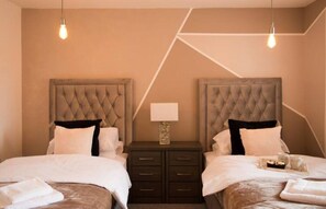 2 bedrooms, free WiFi - Golden Key Apartments (Royal Leamington Spa)