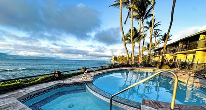 Oceanfront Studio w/Sunsets and Surf - Noelani 119 - Turtle Viewing Beach