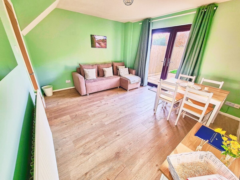 Bluebirds Cottage - Light & Airy 2 Bed In Bourton - 水上伯頓