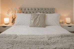 2 Schlafzimmer, Bügeleisen/Bügelbrett, kostenloses WLAN, Bettwäsche