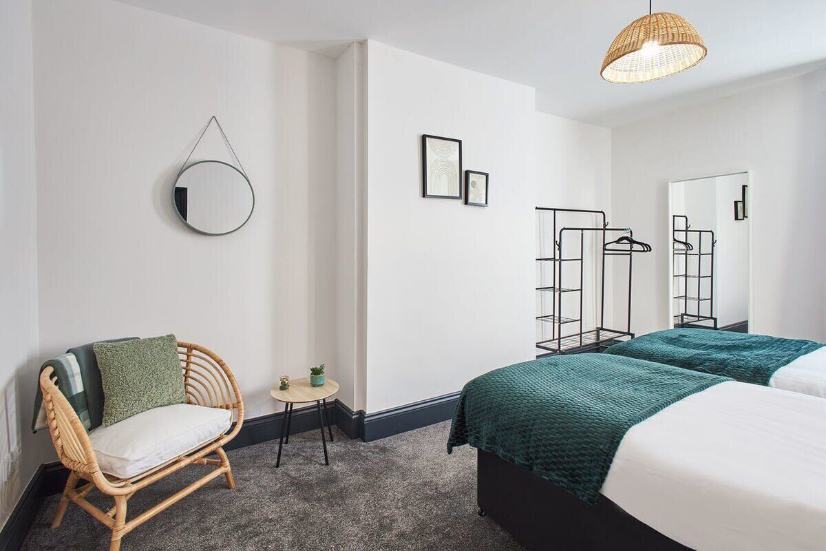 2 makuuhuonetta, työpöytä, silitysrauta/-lauta, Wi-Fi