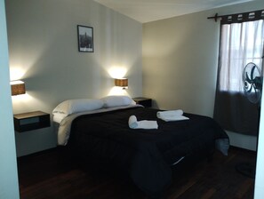 1 bedroom, WiFi, bed sheets - Amplio y Acogedor Departamento Céntrico (Mendoza)