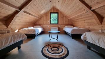 4 Schlafzimmer, Reisekinderbett, kostenloses WLAN, Bettwäsche