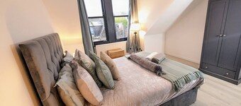 Two Bedroom Lovely Apartment in Greenock

