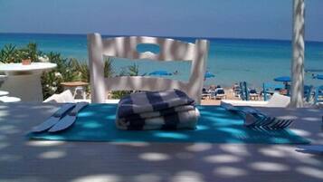 Beach bar