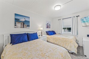 2 slaapkamers, een strijkplank/strijkijzer, gratis wifi, beddengoed