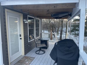 Terrace/patio - Short Term Housing / 1 Month Minimum (Franklin)