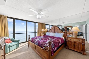 2 slaapkamers, een strijkplank/strijkijzer, gratis wifi, beddengoed