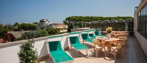 Sundeck