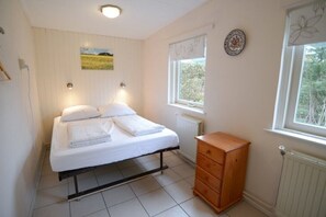 2 bedrooms, WiFi, bed sheets - Erdgeschoß Bungalow 51 (De Koog)