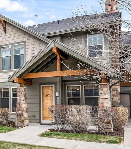 Ski Condo w In Unit Sauna, Remodeled Luxury