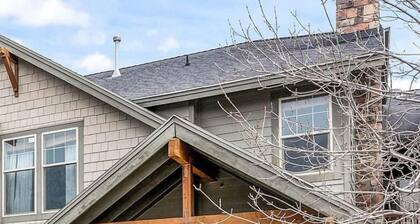 Ski Condo w In Unit Sauna, Remodeled Luxury
