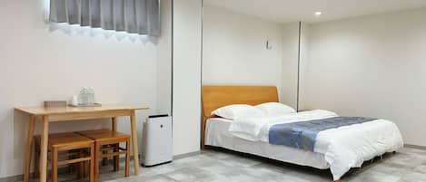 Comfort Apartment | 1 bedroom, individually decorated, desk, laptop workspace