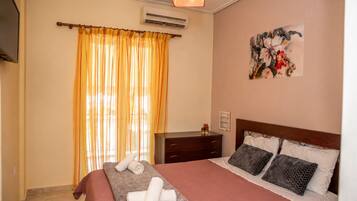 2 bedrooms, iron/ironing board, free WiFi