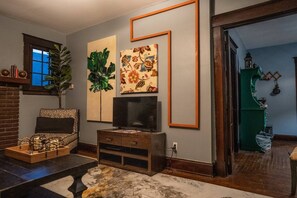 Interior - Entire Townhouse - 2 Separate Units
(Covington)