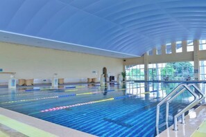 Indoor pool - Xing Lin Wan Hotel (Xiamen)