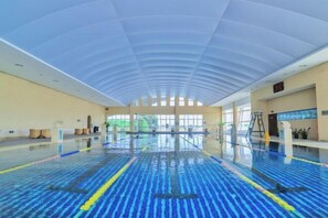 Indoor pool - Xing Lin Wan Hotel (Xiamen)