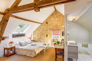 2 habitaciones, tabla de planchar con plancha y wifi gratis 