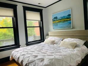 5 bedrooms, WiFi, bed sheets