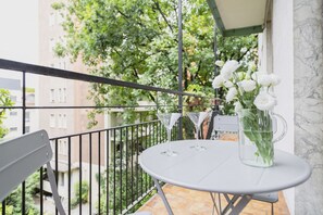 Outdoor dining - Easylife - Bright and spacious residence in the center of Milan (Milan)