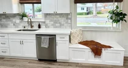 Modern Home Fully Remodeled W/Exercise Area