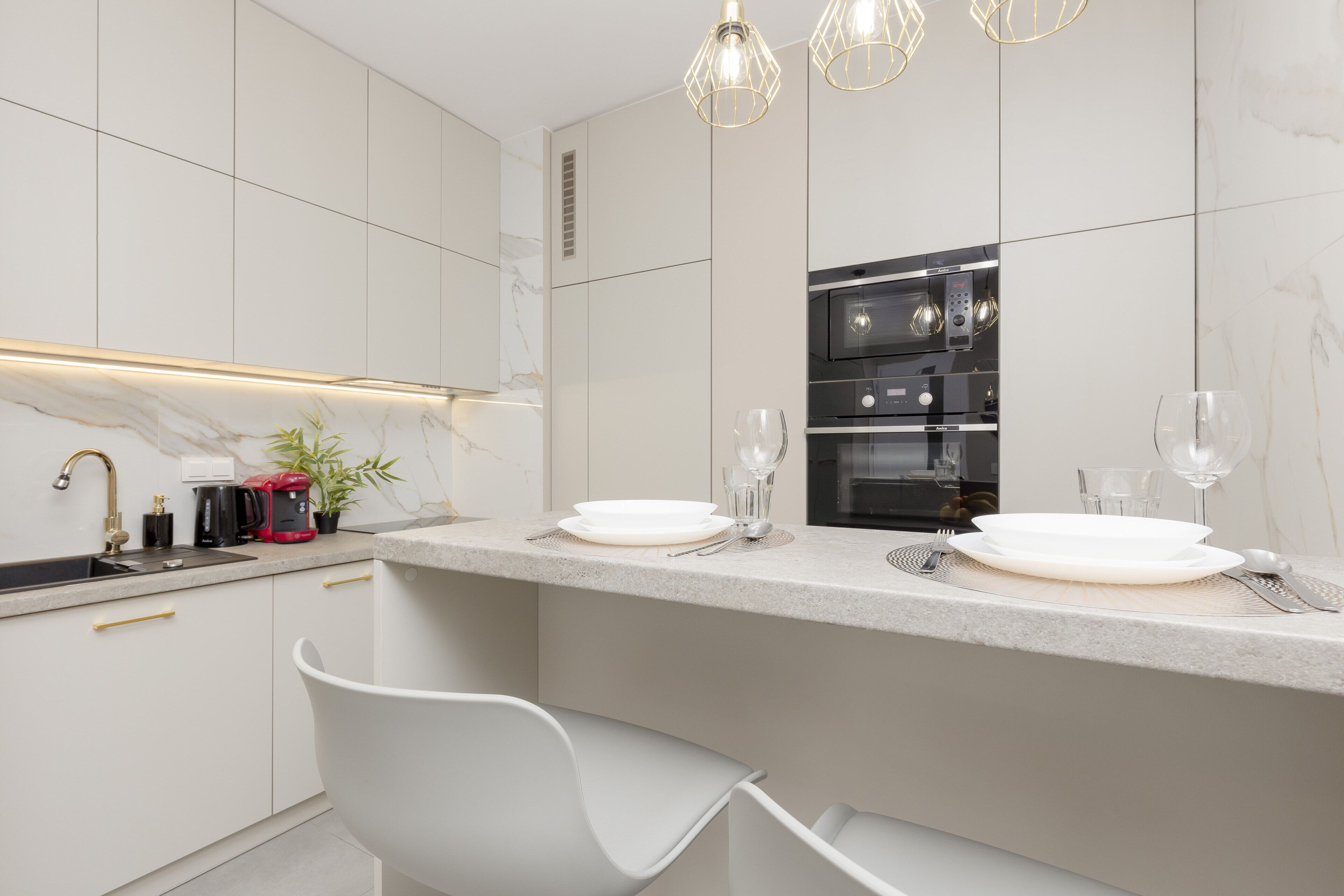 Apartment, 1 Bedroom, Balcony | Private kitchen | Microwave, dishwasher, coffee/tea maker, cookware/dishes/utensils