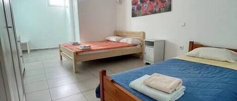 2 bedrooms, WiFi, bed sheets