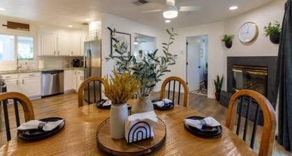 NEW, Stunning Flagstaff Home w/ Deck and Firepit