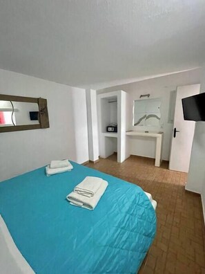 WiFi, bed sheets - Two-room apartment for 4 people, with (Mikonos)
