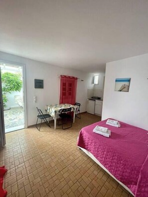 WiFi, bed sheets - Two-room apartment for 4 people, with (Mikonos)
