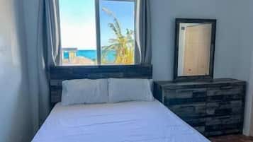 1 bedroom, iron/ironing board, internet