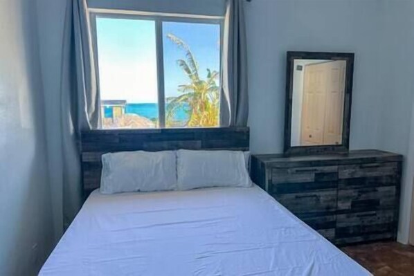 1 غرفة نوم ومكواة/لوح كي وخدمة الإنترنت