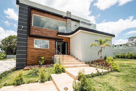 Exterior. Spacious Villa • Private pool + Events welcome