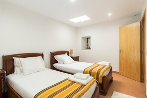 3 bedrooms, Internet, bed sheets