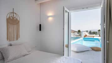 5 bedrooms, iron/ironing board, free WiFi, bed sheets
